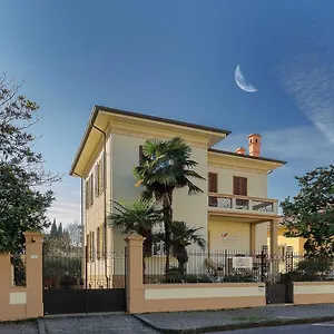 Il Giardino Del Pettirosso 3* Lucca